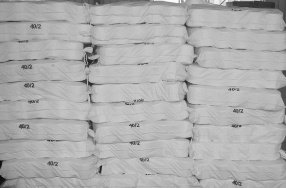 Fabrika doğrudan satışı renkli boyalı 40S/2 100% Polyester Spun Yarn