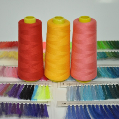 Overlok İçin Çok Renkli 40/2% 100 Spun Polyester Dikiş İpliği