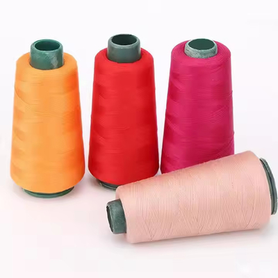 40/2 Spun Polyester dikiş ipliği nakış iplikleri 100% Spun dikiş ipliği
