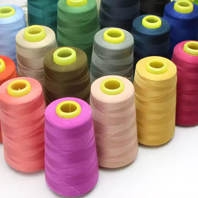 40/2 Spun Polyester dikiş ipliği nakış iplikleri 100% Spun dikiş ipliği