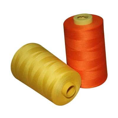 Farklı Renkli 100% Poliester Dikiş İpi 40/2 50/2 Dikiş İpi
