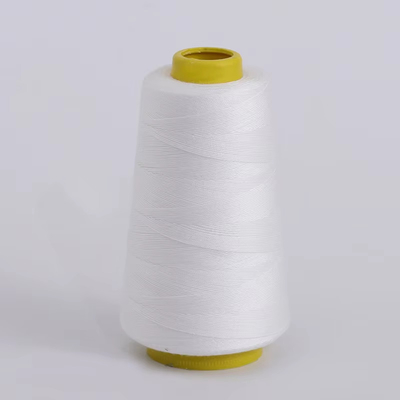 Toptan satış 40/2 40/3 % 100 Dönüştürülmüş Polyester İpekler Polyester Staple Fiber Dye Yarn For Thread